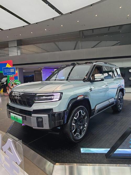 深圳110比亚迪方程豹硬派越野的爆款，英菲尼迪35周年与你共成长